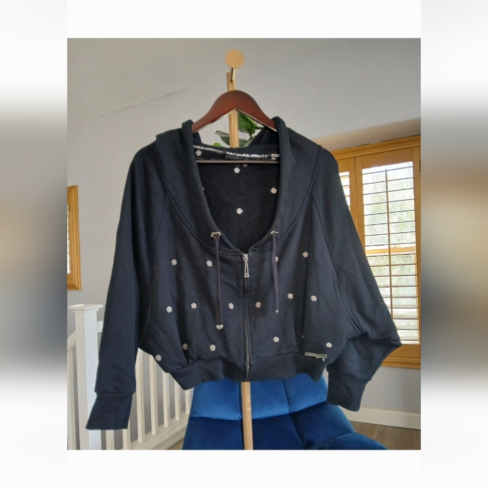 Only Cropped Hoodie Jacket. Size L